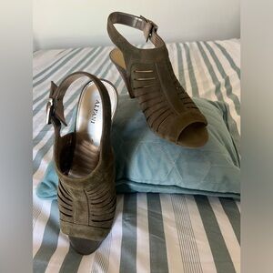 🕊️Alfanti Primere NWOT